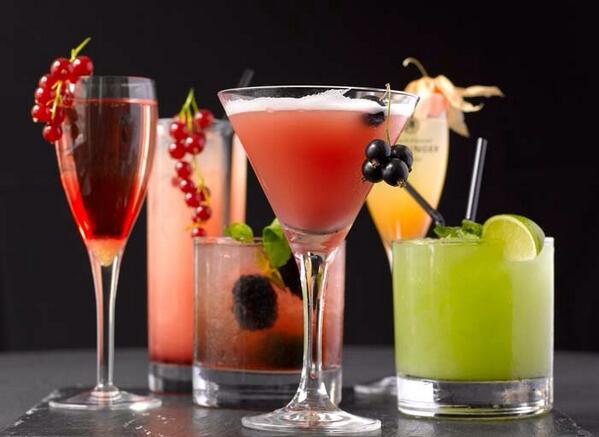 Join us at Cibo Lymm for cocktails