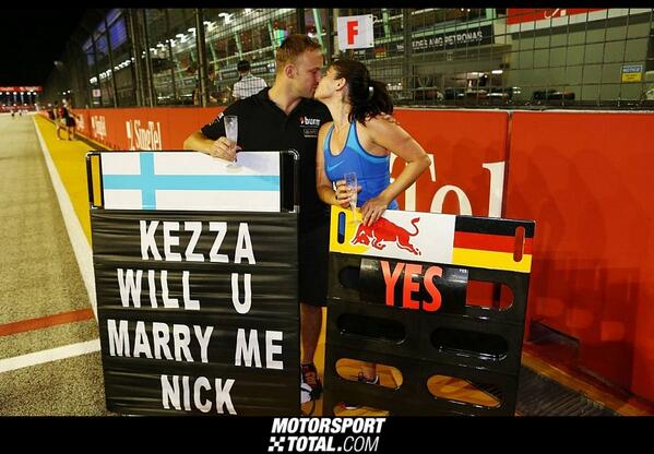 Raikkonen: Lotus owe me money. F1 harlem shake x.com/Retro_F1/statu… <a href="/Kerry_Arnold/">Kerry Hayes</a> says yes to <a href="/nick_hayes/">Nick Hayes</a>  #F1Wrap