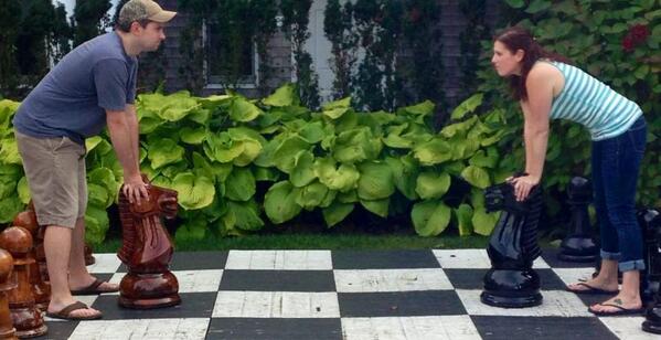 KJack285's tweet image. game of #chess anyone? #giantchessboard #marthasvineyard #heavyknight #aliceinwonderland