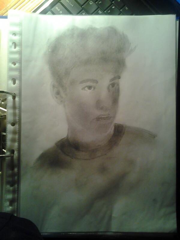 DominaMar's tweet image. Pow Pow ! That's my @justinbieber ART ! Follow @DominaMar NOW ! Please #RT and ★