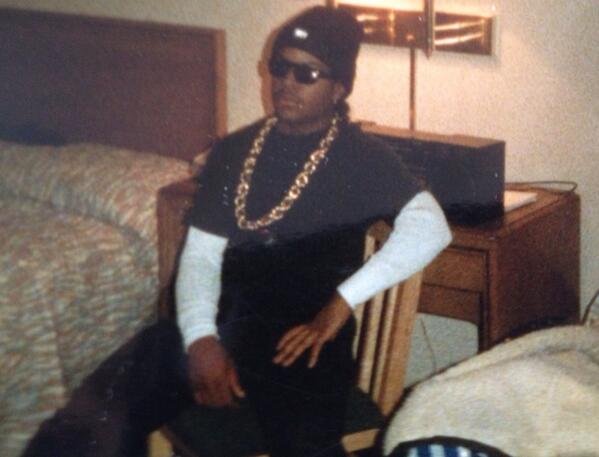 icecube's tweet photo. #throwbackthursday. 1989. 20 year old Ice Cube at the hotel waiting to go rock with N.W.A.  #tbt http://t.co/U24yTisFDX