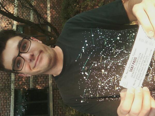 jswinF0's tweet photo. Ticket in hand. #NeilTime http://t.co/dqKEci2u2V