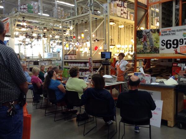 Customer Service All-Star Sue Massuch leads another great Do-It-Herself clinic! Don't miss the next one!