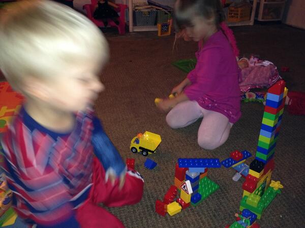 EmughleeAnn89's tweet image. Think I may need to invest into some girl Legos! #sharingissue #funbuilding @tosseddeer