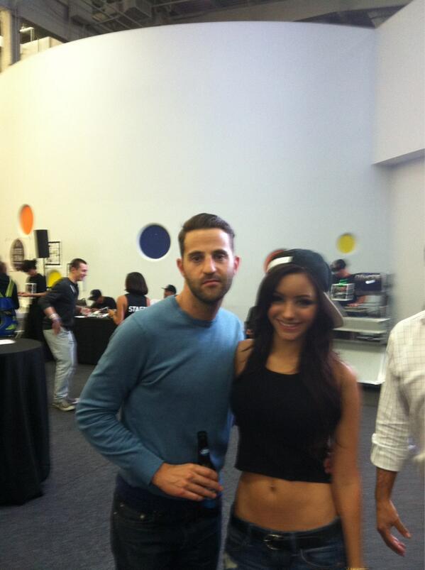 doxfeld's tweet photo. Me and @melanieiglesias at #DodgeBarrage http://t.co/JDfKnJwLlG