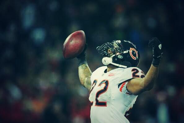MattForte22's tweet photo. All the time #trustinthelord RT @MAntG90: @MattForte22 Giving God His glory #22 #DaBears http://t.co/j76r4lM4d2