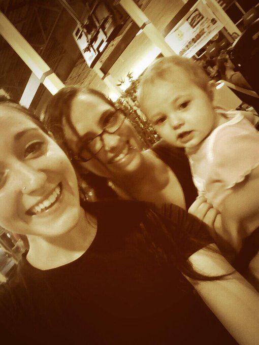 Awhhh Desiree and Ainsley she is precioussss! #Gymflow #withababy #modelsunite http://t.co/XAGLc67L5<a href="/tag/gymflow"class="tags"><span>#gymflow</span></a><a href="/tag/withababy"class="tags"><span>#withababy</span></a><a href="/tag/modelsunite"class="tags"><span>#modelsunite</span></a>