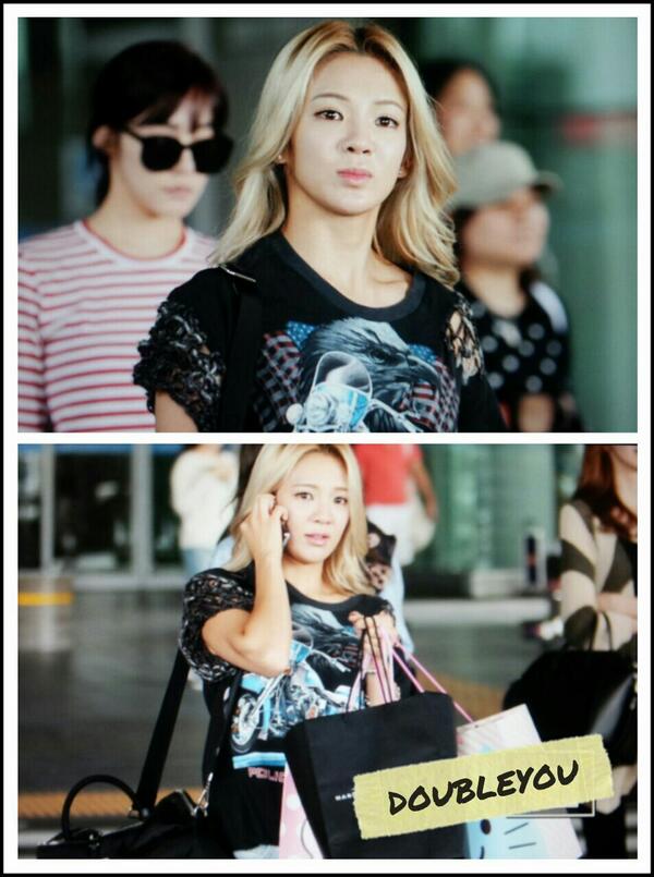 [PIC][20-09-2013]SNSD trở về Hàn Quốc vào sáng nay - Page 2 BUkv8NhCEAAYACo