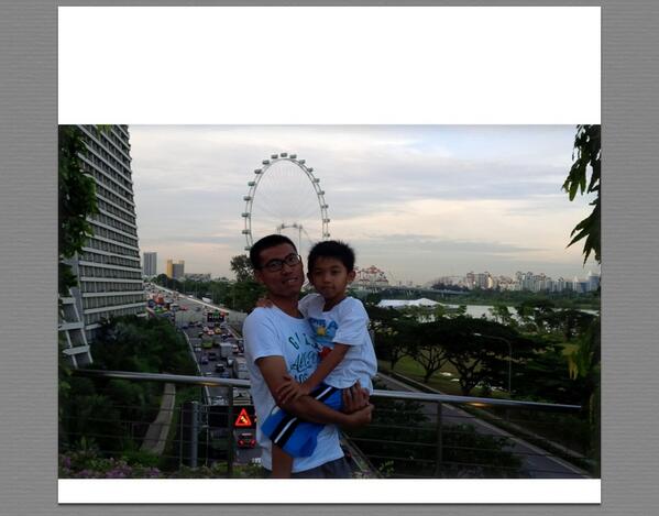 rio_blackjack's tweet photo. Take me back to singapore.. I miss my little brother so muucchhhh http://t.co/vIfC2Z0SQo