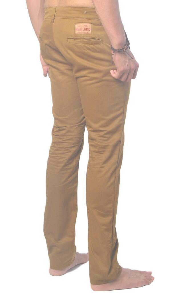 CLASSIQUE CHINO CREAM
colour : cream
size : 28/30/32/34/36
IDR : 325.000
order : whatsapp/sms +621224742814