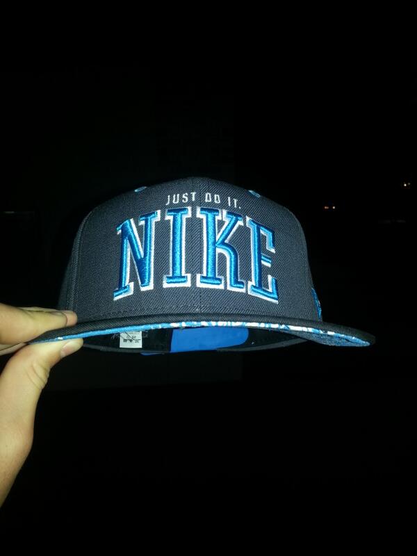 TavaresBrett's tweet photo. My new #hat #Nike http://t.co/VMnQiniUWv