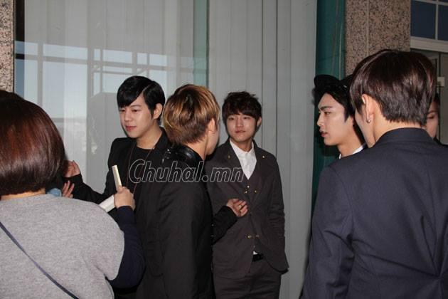 BUlenccCIAANIB1.jpg:large