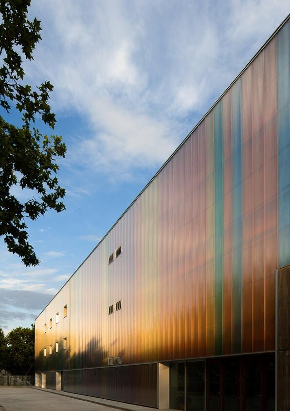 one more image of TUFLITE PANELS facade building materials for a clean &amp; beautiful facade meeting LEEDS certification