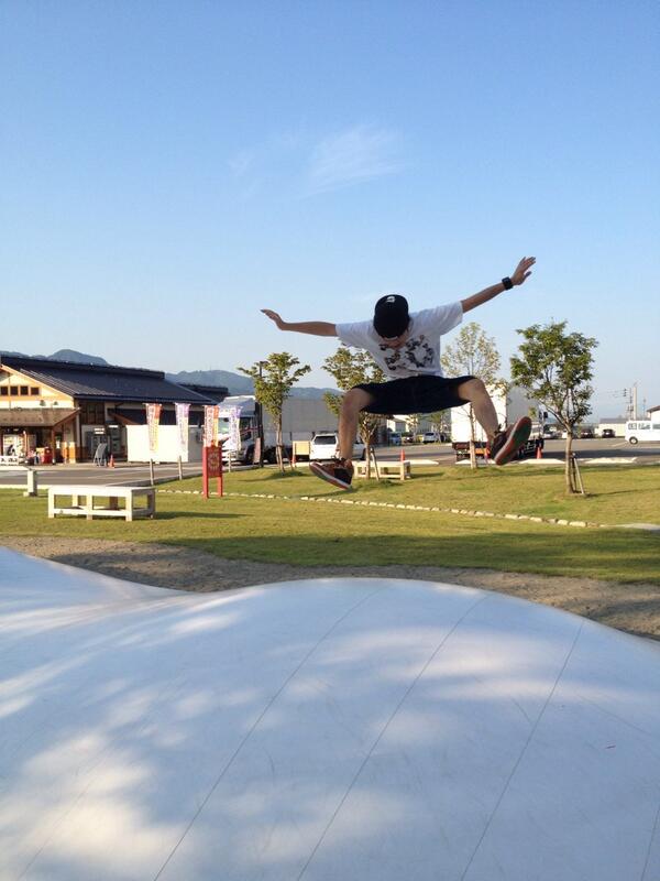 Ryo_MB's tweet photo. 休日満喫おっさん http://t.co/eg0Qye4VAu