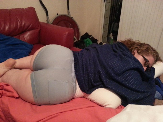 I just dropped in on Trevor after a Franklin mission and he was eating out of a trash can GTA V baby