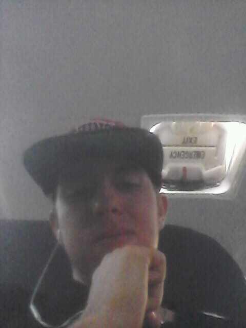 TylerTeira's tweet photo. Hi warren hi matt hi Ashley http://t.co/T0nW0jUGx8