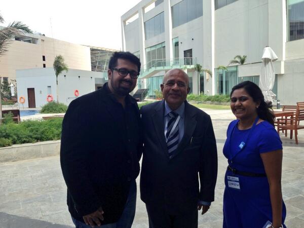 aadil's tweet image. Wonderful meeting @vivekparanjpe today @ #SHRMI13. Thank you Sir for taking time out to interact with @Jaza0843 &amp;amp; me