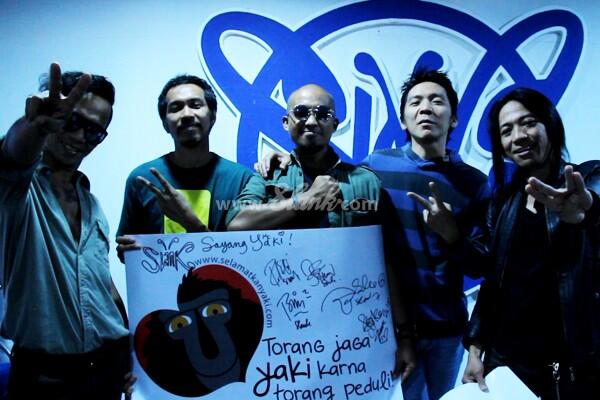 slankdotcom tweet picture