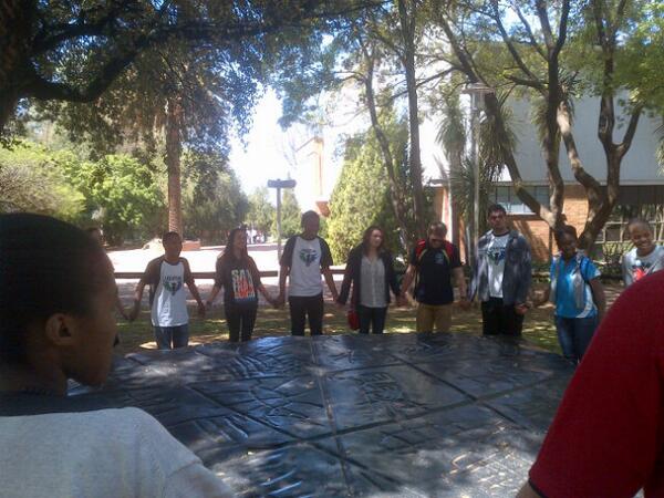 UFS students joining in. Mandela Human Chain initiative #ufsgreatness <a href="/Rudi_Buys/">Dr B.R. Rudi Buys</a> @JJ_UFS