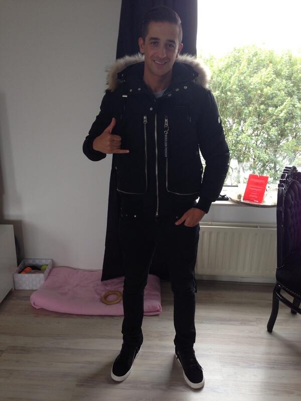 Super thanks to <a href="/nickelson/">NICKELSON</a> voor het opsturen van deze coole jas ! 😎