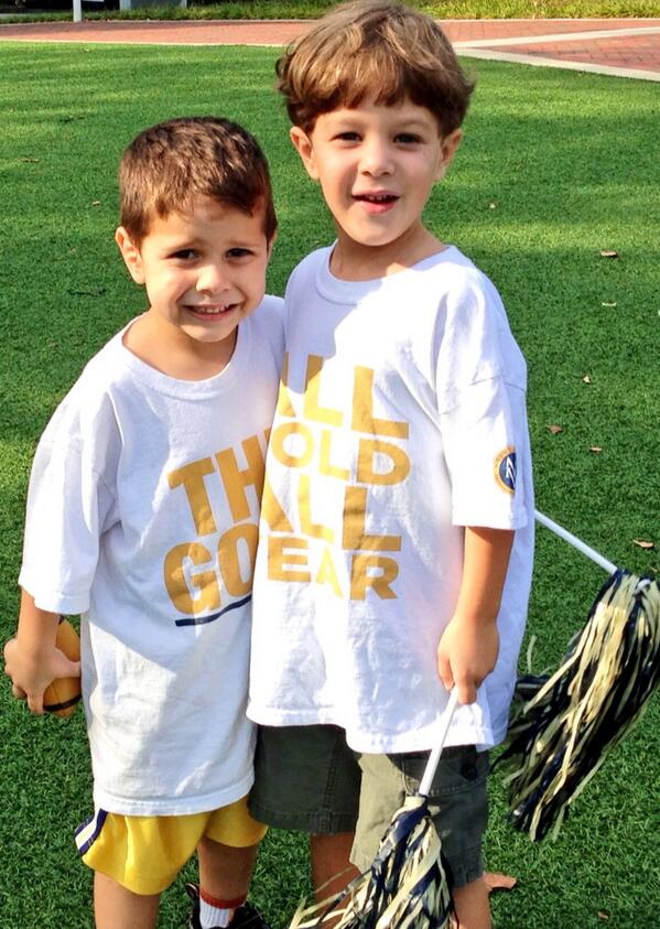 Fun at the Homecoming Pep Rally! GO MUSTANGS! <a href="/vvargas/">vvargas</a> <a href="/kellybkelly2001/">Kelly B Kelly</a> #MVPSchool #mvlittles