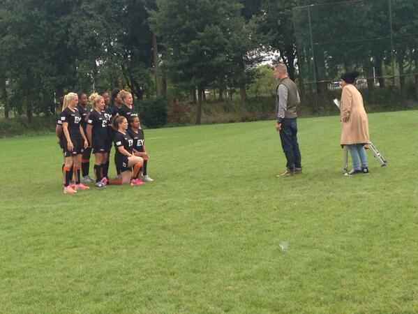 Annemarije_1989's tweet image. Picturetime!! #dutchdevelopment rugbyplayers or models? @dutch7sladies