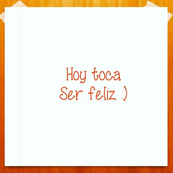 Coctel212tv's tweet photo. Hoy toca ser feliz y también ver #Coctel212 ☺️ con @MaggieeRocha @GersonBerdon y @PamelaMarrun http://t.co/uOLkFPxNNO http://t.co/AGWxv7XY1x