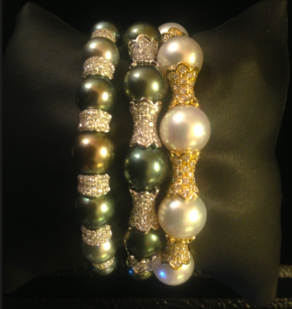 MastoloniPearls's tweet image. Our #pearls, at #StyleLab #Jewelry @primetimeemmys suite in Hollywood. Will they show up on the #redcarpet Sunday?