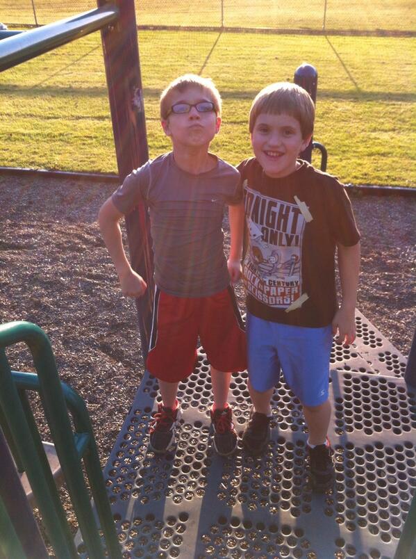 we_conner's tweet image. Friends from Age 10 MEMORY'S