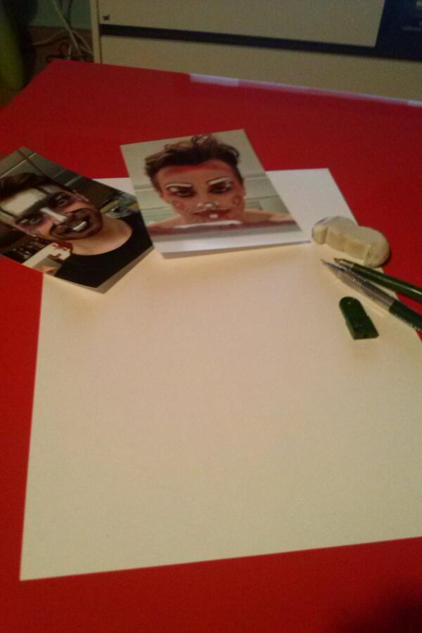 zellyzeruda's tweet image. My employment at the moment... #drawing #muchwork