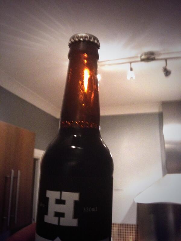 GoodKarmaSteve's tweet image. So is this how Sainsbury's prices are achieved!! #underfill love this beer..