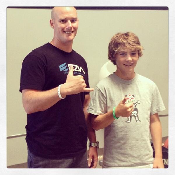 eziaesp's tweet image. Stoked to welcome the future of skateboarding @tomschaar to the @eziahp family. @redbull @dcshoes #eziatrained by...