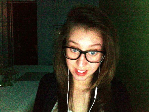 AureCapu's tweet photo. cheyveux coupe :D http://t.co/kcl0hVLntx