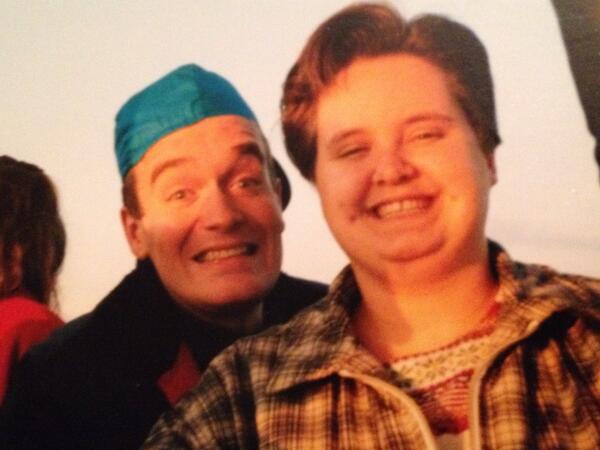 SaskiaPanterSch's tweet image. Ikke in 1996 nog zo&apos;n jonge griet ;-) samen met FJ in een luchtballon #90srequest #3fm