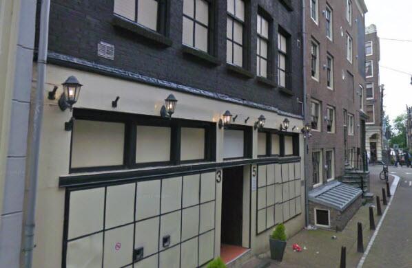 EuropeSexguide's tweet photo. #JanBik is a famous #Sexclub in #Amsterdam walking distance from #CentraalStation #nightclub

http://t.co/iWuONFVzuL http://t.co/Fbs4BQlhsF