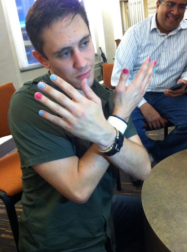 blackpowderhunt's tweet photo. @patlove369 getting his nails painted! #thisishilarious #engl106 #canwerhetoricallyanalyzethis http://t.co/8R3sTEk0PU