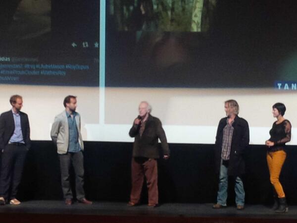 GarsDesVues's tweet photo. Q/A avec #MathieuRoy, #ÉmileProulxCloutier, #MarcelSabourin, #RoyDupuis, #ElizeFrappier, #LAutreMaison #FCVQ http://t.co/4YnpCak7LS