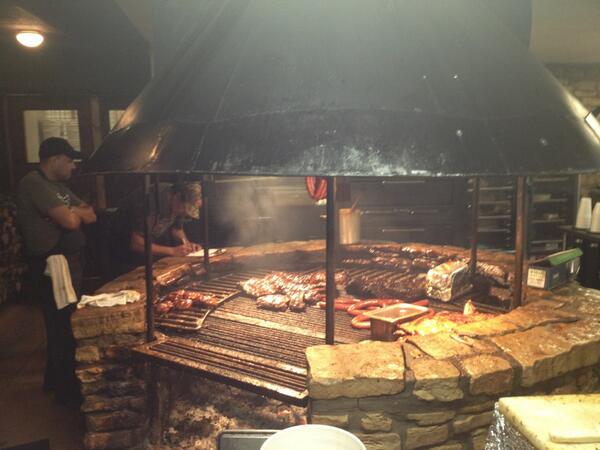 jasonmoskal's tweet photo. It's a Driftwood kind of night.  #saltlickbbq http://t.co/ML8EvqSpPz