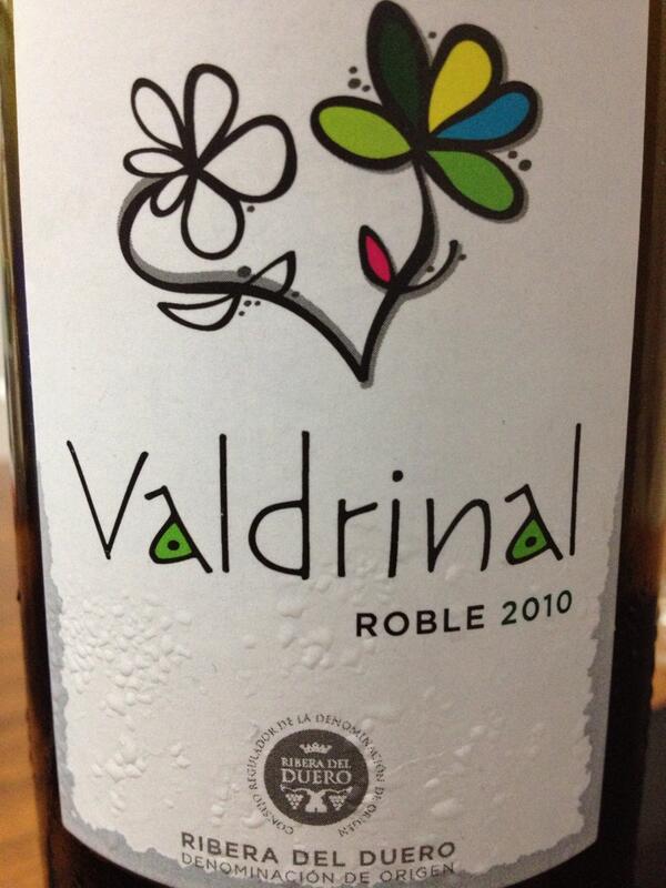 SommelierDecade's tweet photo. No me canso de decir que este es un vinazo Valdrinal Roble 2010 y lo vi en descuento en @LaEuropeaMexico Sn Jerónimo http://t.co/vEoMZR5vxc