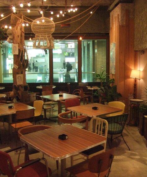 デートで使いたいカフェ レストラン パブリックハウス 渋谷 渋谷駅直結の大型カフェ ソファ席が割とたくさんあってくつろぎやすいよ T Co Kpzpjhdjo8 カフェ オシャレ