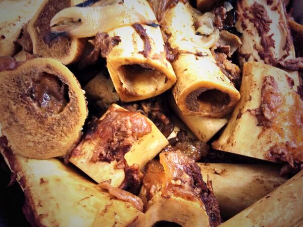 hellophong's tweet photo. Bone marrow a la carte! http://t.co/pRa2UolVc9