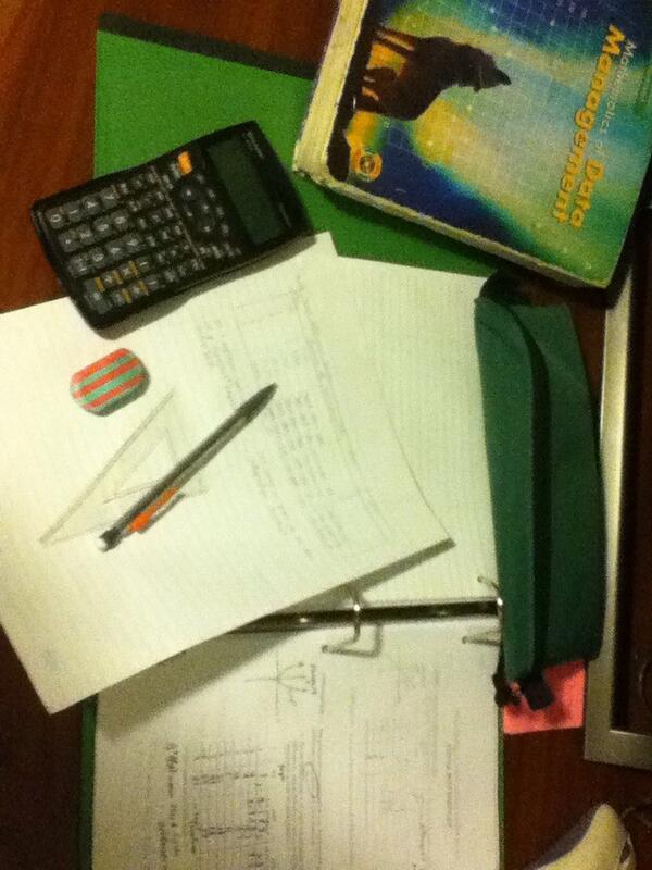 daanishn_'s tweet image. #LateNight study sessions #DataManagment #AdvancedFunctions #Yolo 2 maths