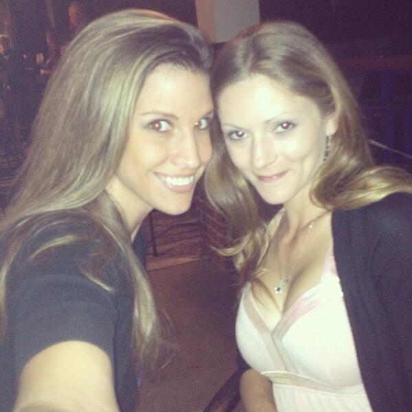 SteeleModel1TN's tweet image. #girlsnight #keepinitconsistent everyone else bailed this week.we had to hold it down #tradition @wildwingcafe