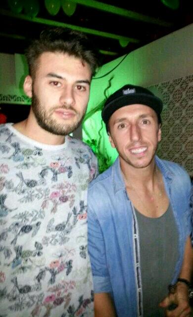 LaptopInvaders's tweet image. W/ @Antoniocairoli #222