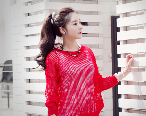 OfficialJiYoung's tweet photo. 빨간색! http://t.co/f1WVFlk1h0