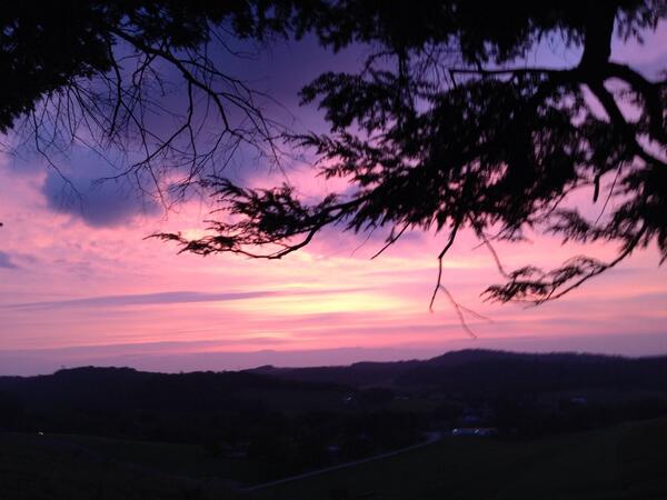 jon_hatch's tweet photo. #OutYourWindow http://t.co/bldgNKKDOp