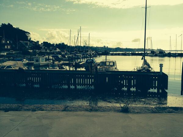 Vandring längs Havsleden. Fikapaus i Ålabodarna.