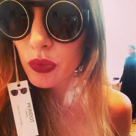 onetuffcookie's tweet photo. want a pair so bad. @PeridotLDN #peridotldn #sunnies http://t.co/U3PEftqnin