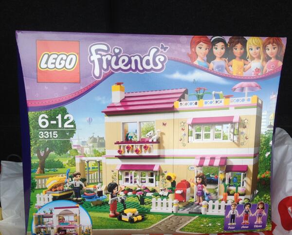 Yeni siparişimiz Olivia's House bakalım hangi kız çocuğunu mutlu edecek? bit.ly/14sGW0r