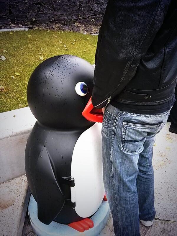 LouderPosts's tweet image. This is why we're never allowed out of the country, Dews. #Bergen #Bloodcommand